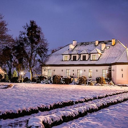 Bialy Dwor Bed & Breakfast Kwidzyn Exterior photo