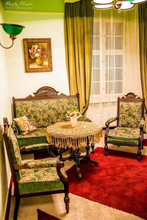 Bialy Dwor Bed & Breakfast Kwidzyn Room photo