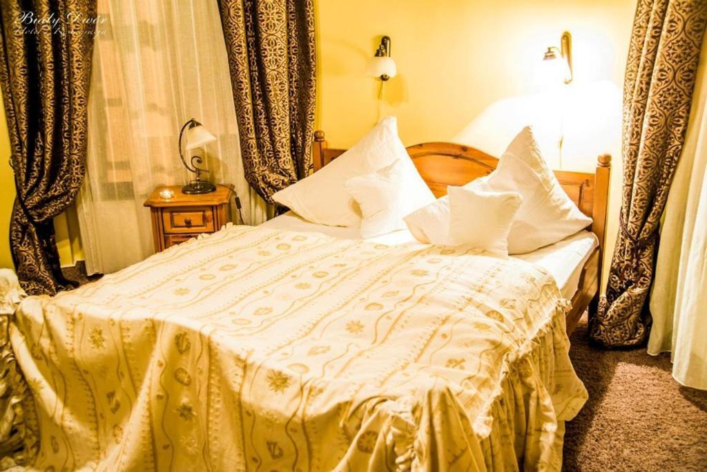 Bialy Dwor Bed & Breakfast Kwidzyn Room photo