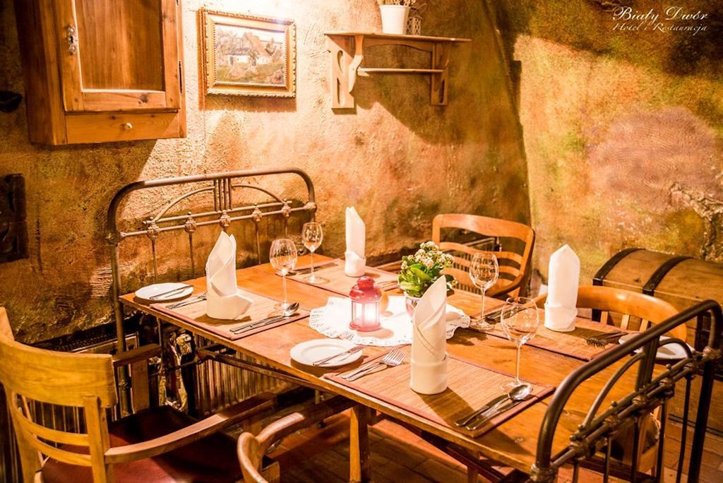 Bialy Dwor Bed & Breakfast Kwidzyn Exterior photo