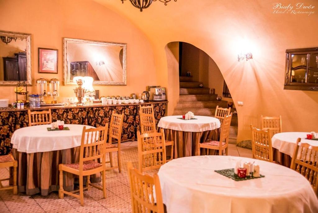 Bialy Dwor Bed & Breakfast Kwidzyn Exterior photo
